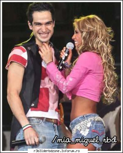 ~dulce maria vs. anahi~ super frumoasa face cumplu minunat besttttt