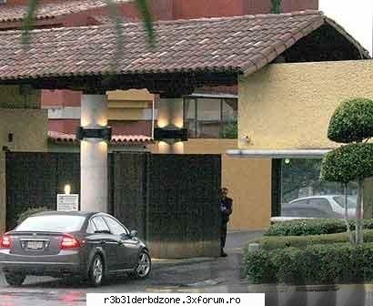 ~Casa lui Anahi~ - E marfa casa nu? - ~Anahi~