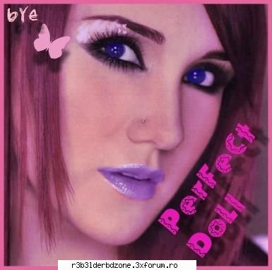 ~Dulce ne arata "semnul pacii"!~ - nu e mana ei....ori e pusa d vreun fan...ori k - ~Dulce Maria~
